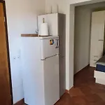 Апартаменты Breskvar *