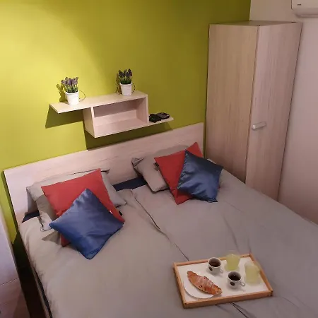Breskvar Apartment *