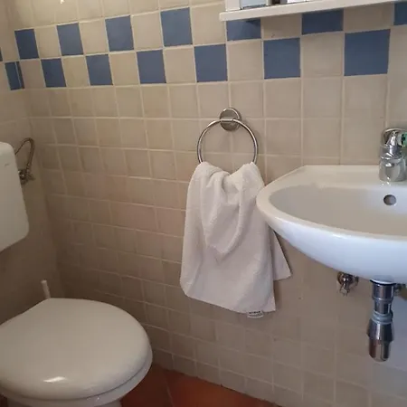 Breskvar Apartment Mugeba