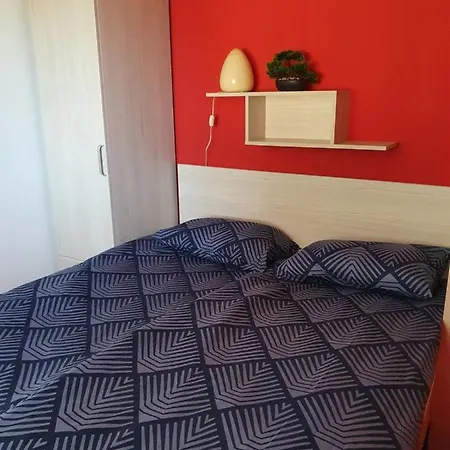 Apartment Breskvar *