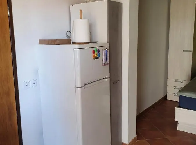 Апартаменты Breskvar *