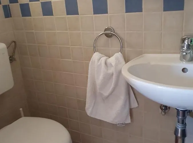 Breskvar Апартаменты Mugeba