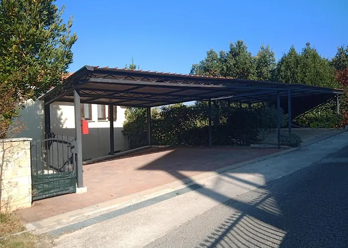 Апартаменты Breskvar *